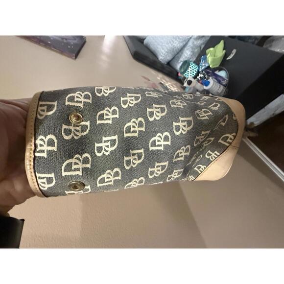 Dooney & Bourke Signature Logo Tote Bag - Picture 5 of 10
